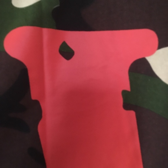 Made in USA VLONE FRIENDS- T-Shirt Camo - Picture 10 of 11